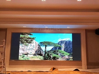 P3户内租赁LED显示屏安装于深圳某维也纳酒店
